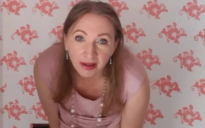 MariaOld: Huge Tits and Shaved Pussy: Mariaold MILF Do Striptease and...