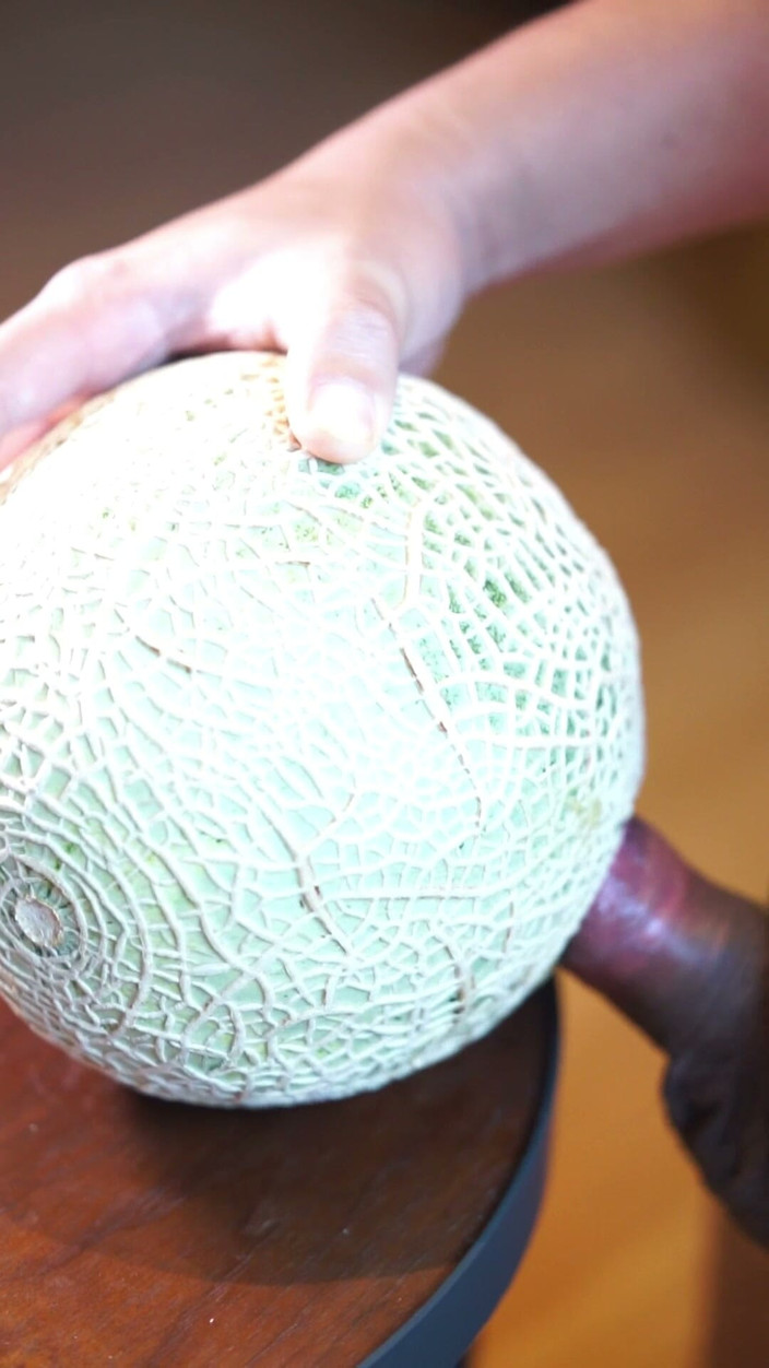 Milky Tata: Fuck Melon in Hotel.