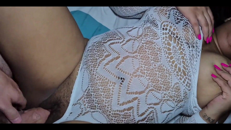 Pikaa6: Prima mea dată la o întâlnire cu o femeie venezueleană și mi-a...