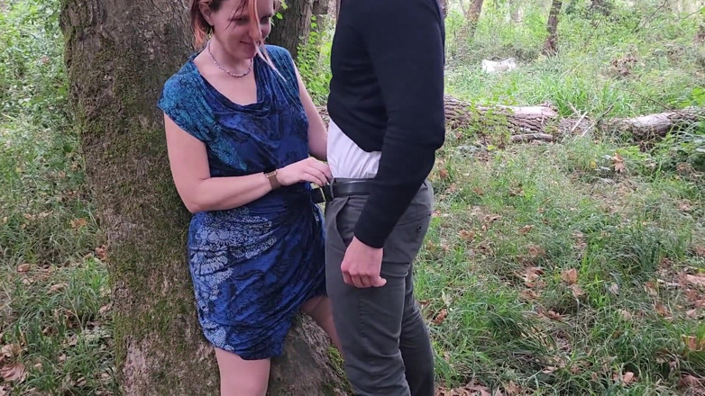 Sexymarghot: Эксгиби с природой превращается в горячий тройничок