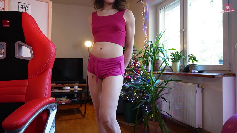 Medi Voi: Meine Vorwölbung - Versuchung in Shorts