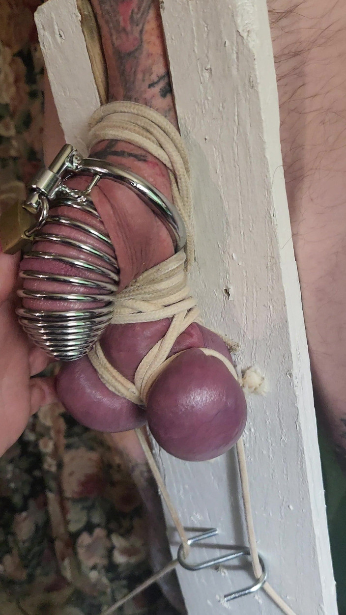 Goode Girl: Goode Girl Unholy Crucifix Ballbusting Pt3