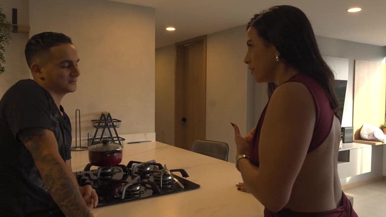 Kylei Ellish: Wife Discovers Her Husband Being Unfaithful with the Neighbor and...