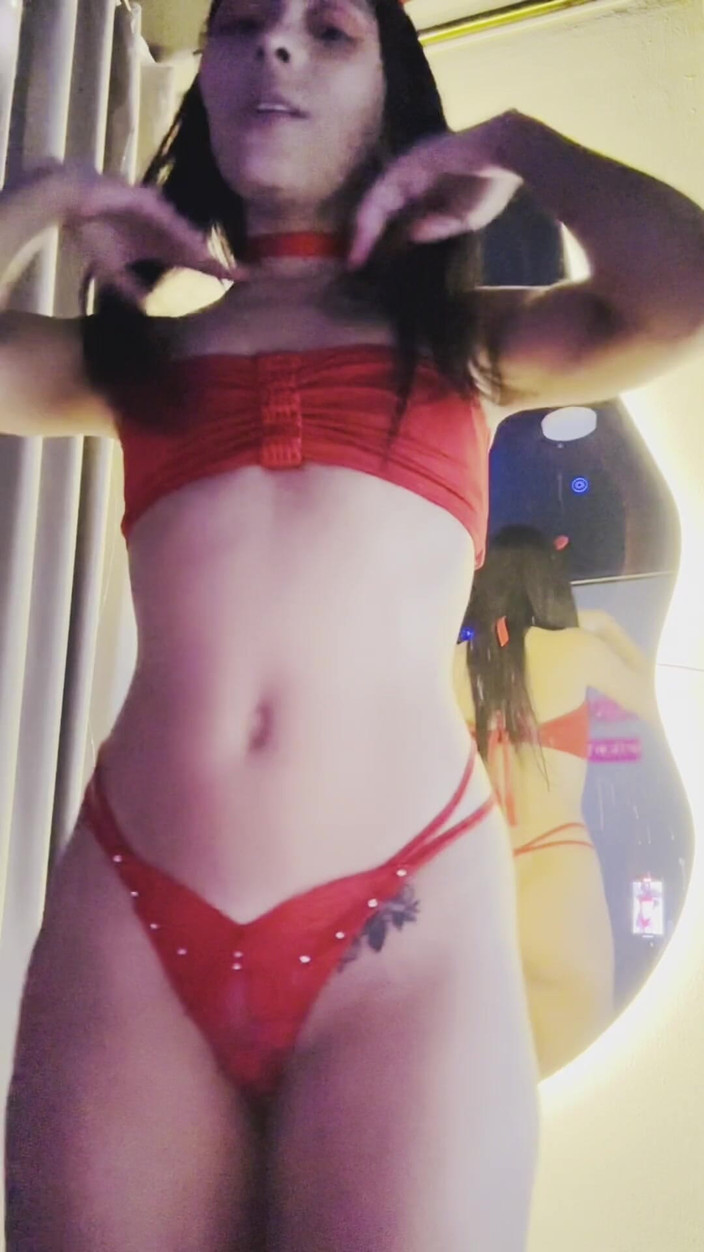 Vika_Sexting: Електричні губи