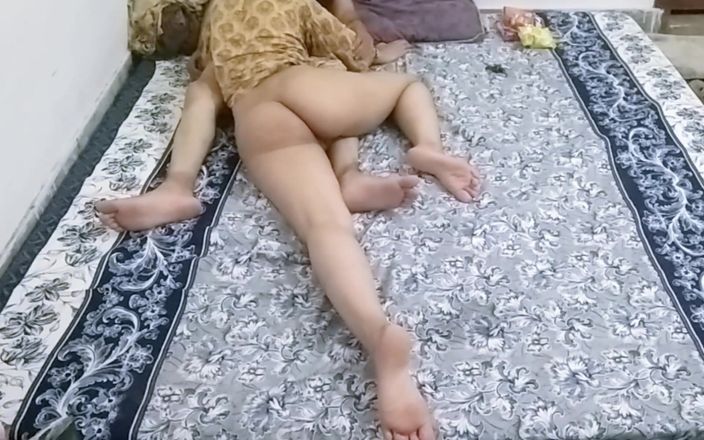 SuperIndian456: Desi indická vesnická dívka Těsná kundička XXX video Domácí sex