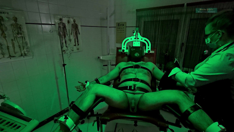 Strict Senz: 医疗惩戒研究所第一次检查