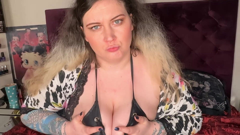 MissFFW: Kåt bördig BBW ber om att du ska föda upp...