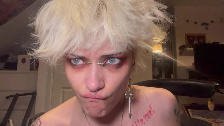 Glitterqueen1999: Costumbre de fetiche de nariz, olor de labios, fetiche labial,...