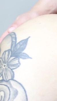 Fodendo a mulher grávida de oito meses, ela veio e esguichou