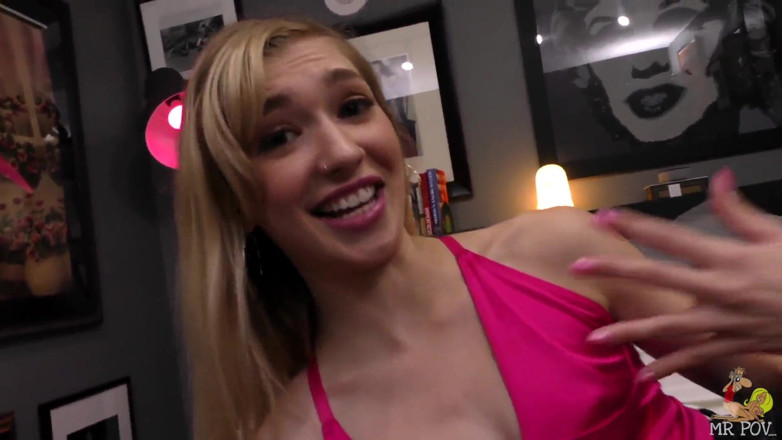 Mr. POV: Mackenzie Moss in she swiped right!
