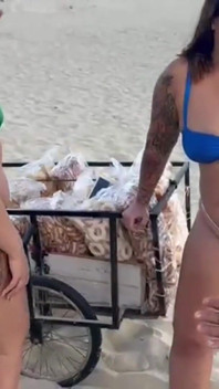 Beach Seller in a Salty Package Eats the Two Hot Girls in Exchange Left Happy