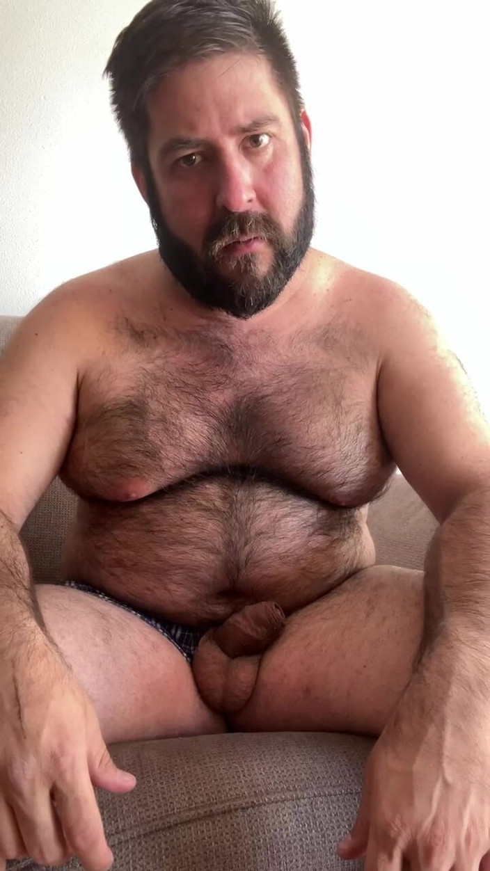 eljodedor31: Napalony niedźwiedź gra w gry wideo