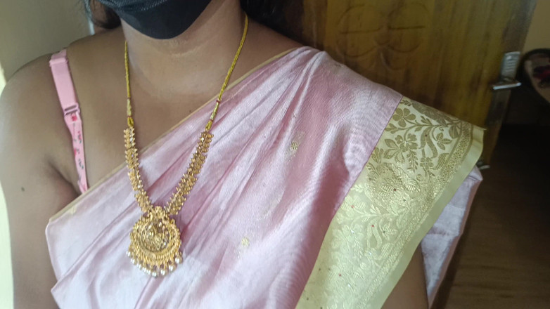 Palani69: सौतेली बहन अपने प्यारे सौतेले भाई के लिए अपनी प्यारी संरचना प्रकट करती है