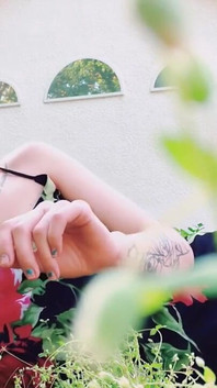 "Seninle çimlerde uzanıyor gfe"