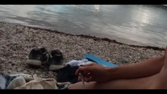 Jon Arteen: Můj první nudistický piknik lízající veganský salát na naturistické pláži