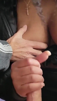 Pipe en voiture avec Mocha La Mulata et Damon