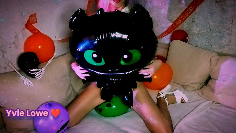 Yvie Lowe: 이비 로우 - 할로윈 풍선 파티