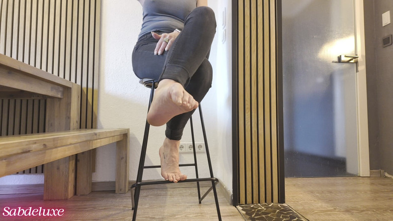 Sabdeluxe: Trên nhón chân