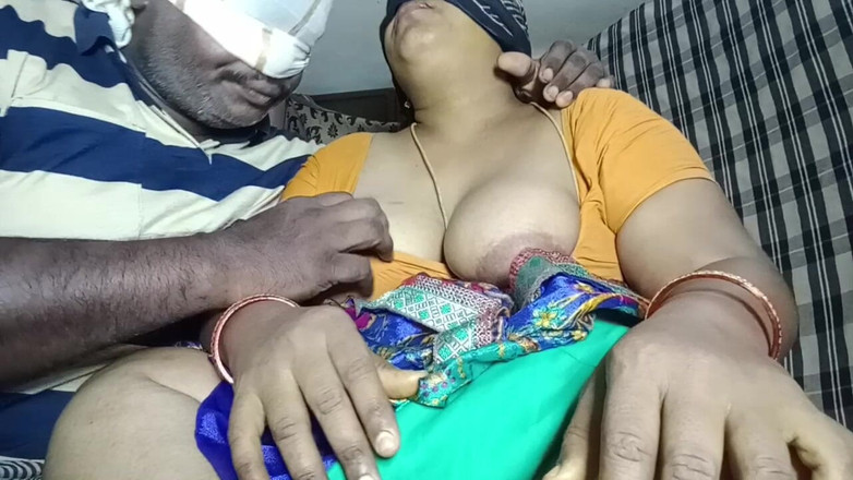 Tamil Anti Uma: Moje teta Prema ke mně po dlouhé době přišla. Když...