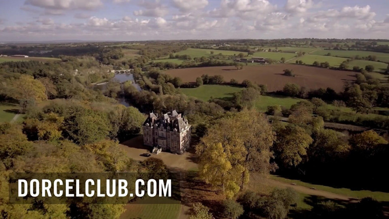 Dorcel Club: Знаковый дуэт француженки Claire Castel и суперзвезда Lana Rhoades в этой большой порнохической оргии