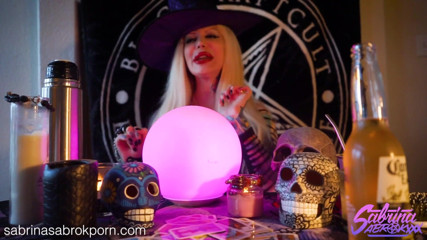 Sabrina Sabrok: Pembaca kontol penyihir ajaib yang terangsang