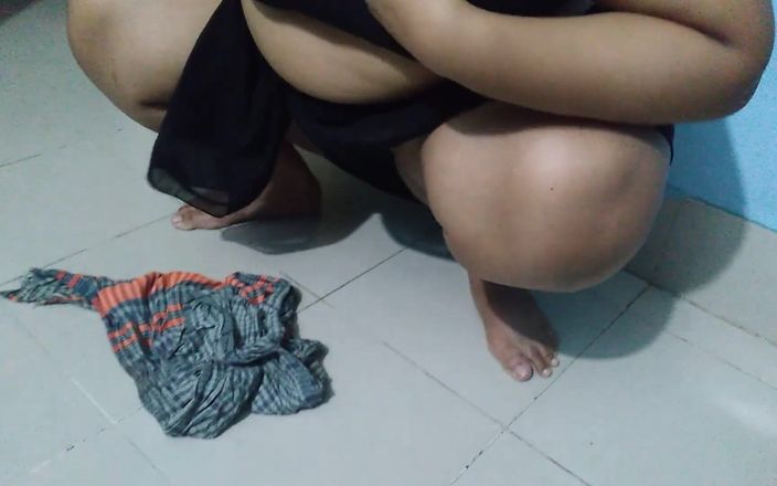 Aria Mia: cycata indyjska milf pokojówka telugu ciocia