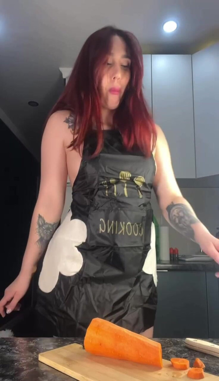 JessLux: Безкоштовно! Азіатська кулінарія! Чи оціниш ти моє тіло