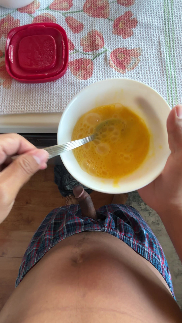 ThesubJojo: Thesubjojo - fazendo almoço com molho creme especial