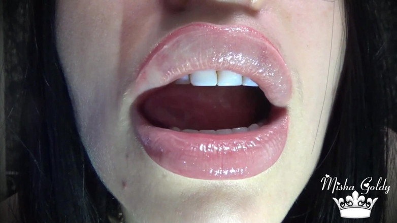 Goddess Misha Goldy: My perfect new puffy big glossy lips!