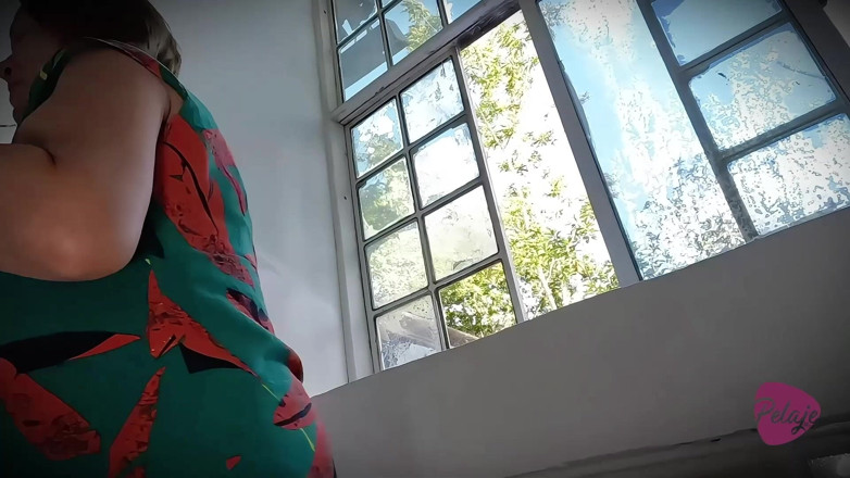 Pelaje mix: Mama vitregă descoperă că fiul ei vitreg este homosexual și îl pedepsește...