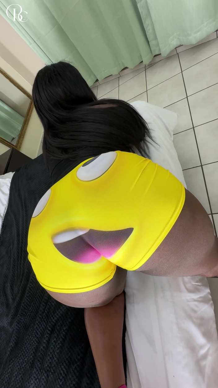 BootyClapper187: White Guy Cums on a Big Ass Black Girls Clothes