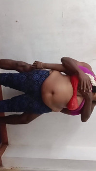 Indický sex tamilská dívka sex velmi velká prsa ženy sexy kundička Hart Šukání velkých prsou sání tamilský chlapec velký sání ptáka Velmi sexy