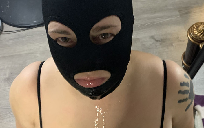 Bekki A: Ковтання Bekki A