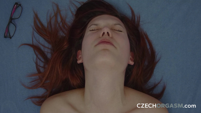 Czech Orgasm: Orgasme tchèque 89 : une MILF nymphomane de 30 ans - monstre avec un...