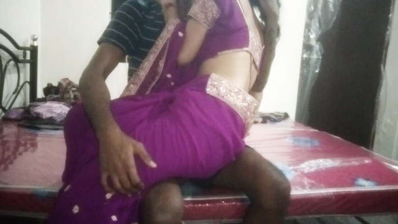 Viralcouple76: Seksi evli kadın seks için çaresiz