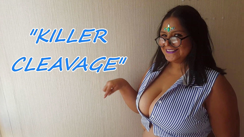 Latin Rain: Ağır çekimde mükemmel memeler