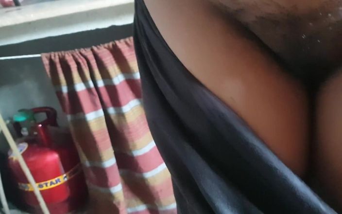 Maria Khan: Pakistani Delivery Boy Homemade Girl Sex with Pizza Only
