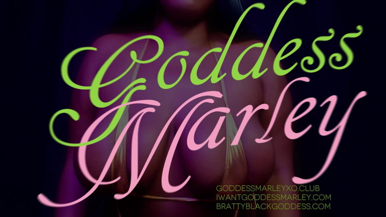 Goddess Marley: Bikini emas: memek berbulu cocktease
