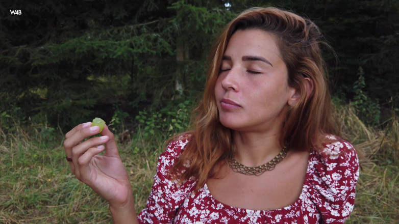 Watch4beauty: Storia della foresta con Agatha vega