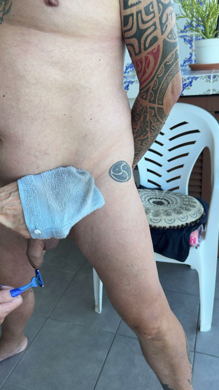 NaomiPerv: Naomiperv Depilation Slav Paul