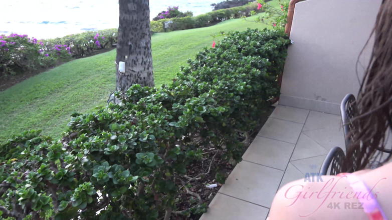 ATK Fans (Girlfriends): Vacanță virtuală în Hawaii cu Lily Jordan partea 8