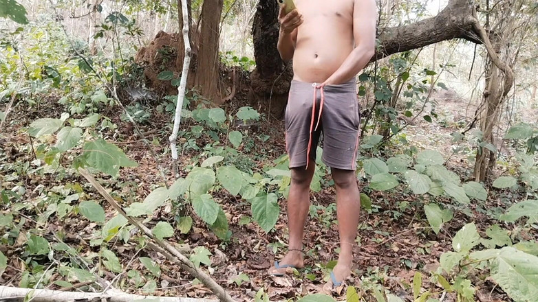 Graju1244: Follando con ella en el bosque
