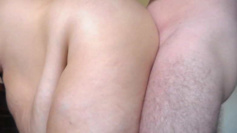 Sex hub couple: John is fucking Jen in doggy style in closeup
