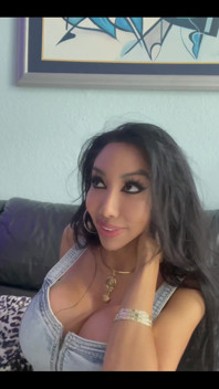 Hot bimbo home Wrecker