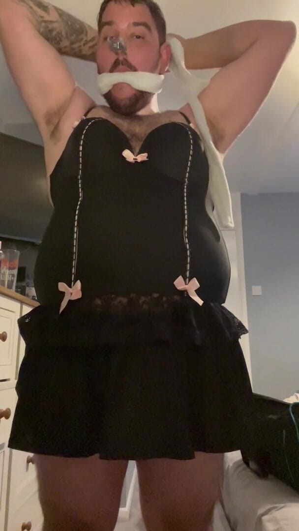 Shaun Cbt: Pik- en balbondage, handelend als kuisheid met tepelklemmen en travestiet...