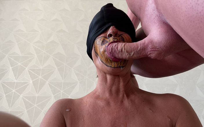 TaniaMilf: Mogen pumpa sperma i ansiktet