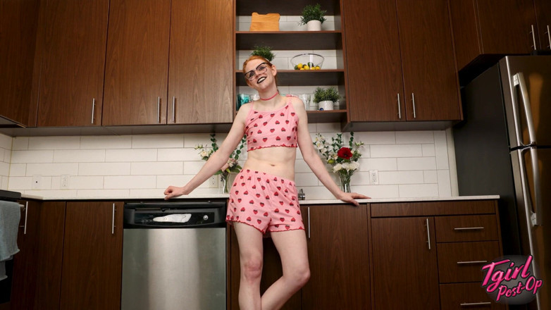 Tgirl Post-Op: Tgirl Post Op: Pandora Pleases Her Pussy