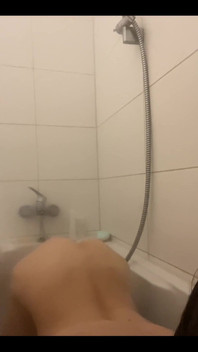 Solo in Shower 