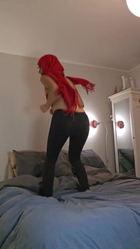 Saltando sul mio letto fino al mio ultimo respiro mia niqab