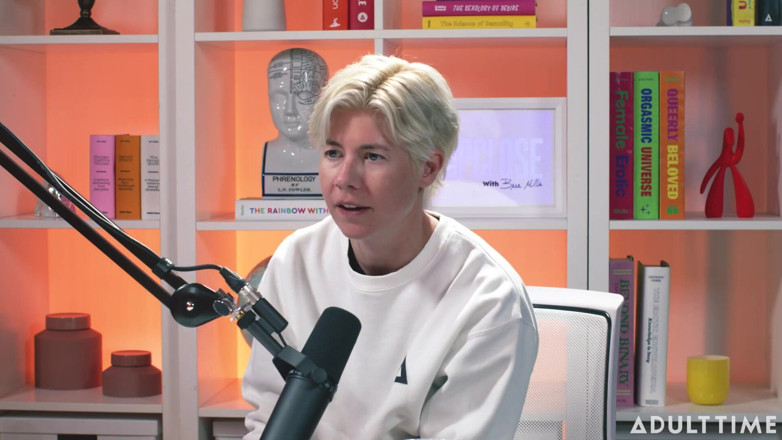Adult Time Podcast: Chanel camryn la regina delle faretra | il podcast di Tempo...